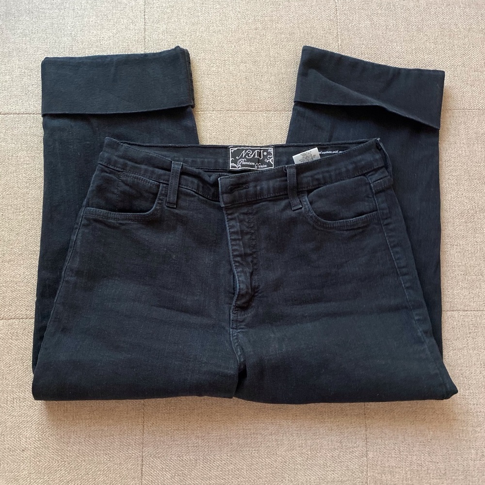 NYDJ black cuffed Bling Capri jeans. - Picture 3 of 6